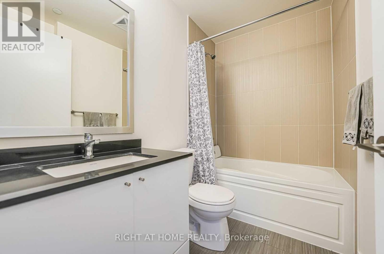 3702 - 3975 Grand Park Drive, Mississauga, Ontario  L5B 4M6 - Photo 9 - W13075702