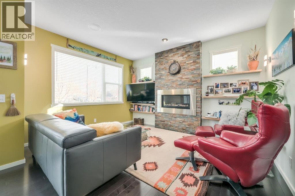 12 Sunrise View, Cochrane, Alberta  T4C 0W3 - Photo 17 - A2295379