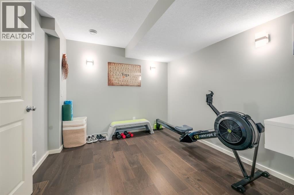 12 Sunrise View, Cochrane, Alberta  T4C 0W3 - Photo 34 - A2295379