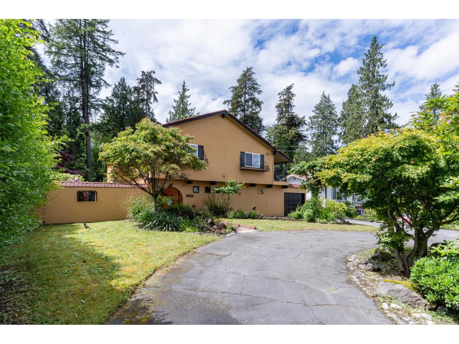 8649 Sunbury Place, Delta, British Columbia  V4C 3Y9 - Photo 3 - R3109258