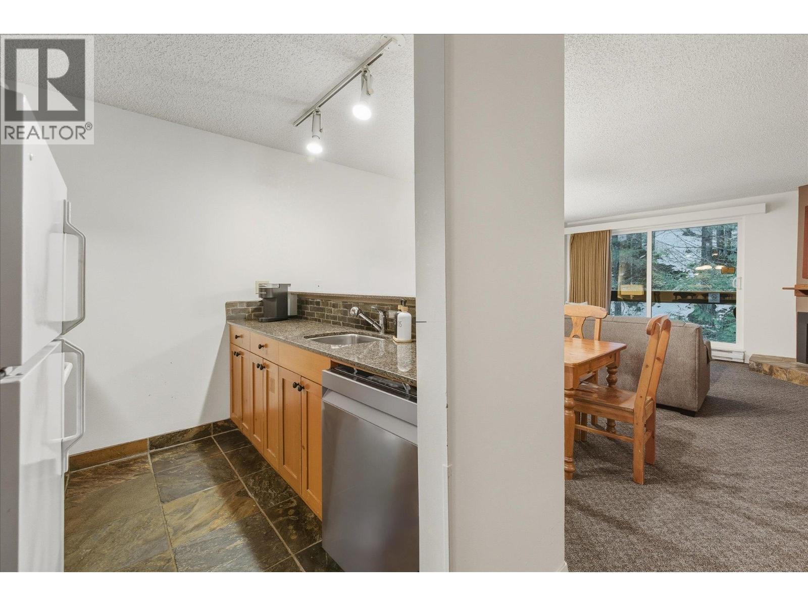 423 4200 Whistler Way, Whistler, British Columbia  V8E 1J4 - Photo 14 - R3084806