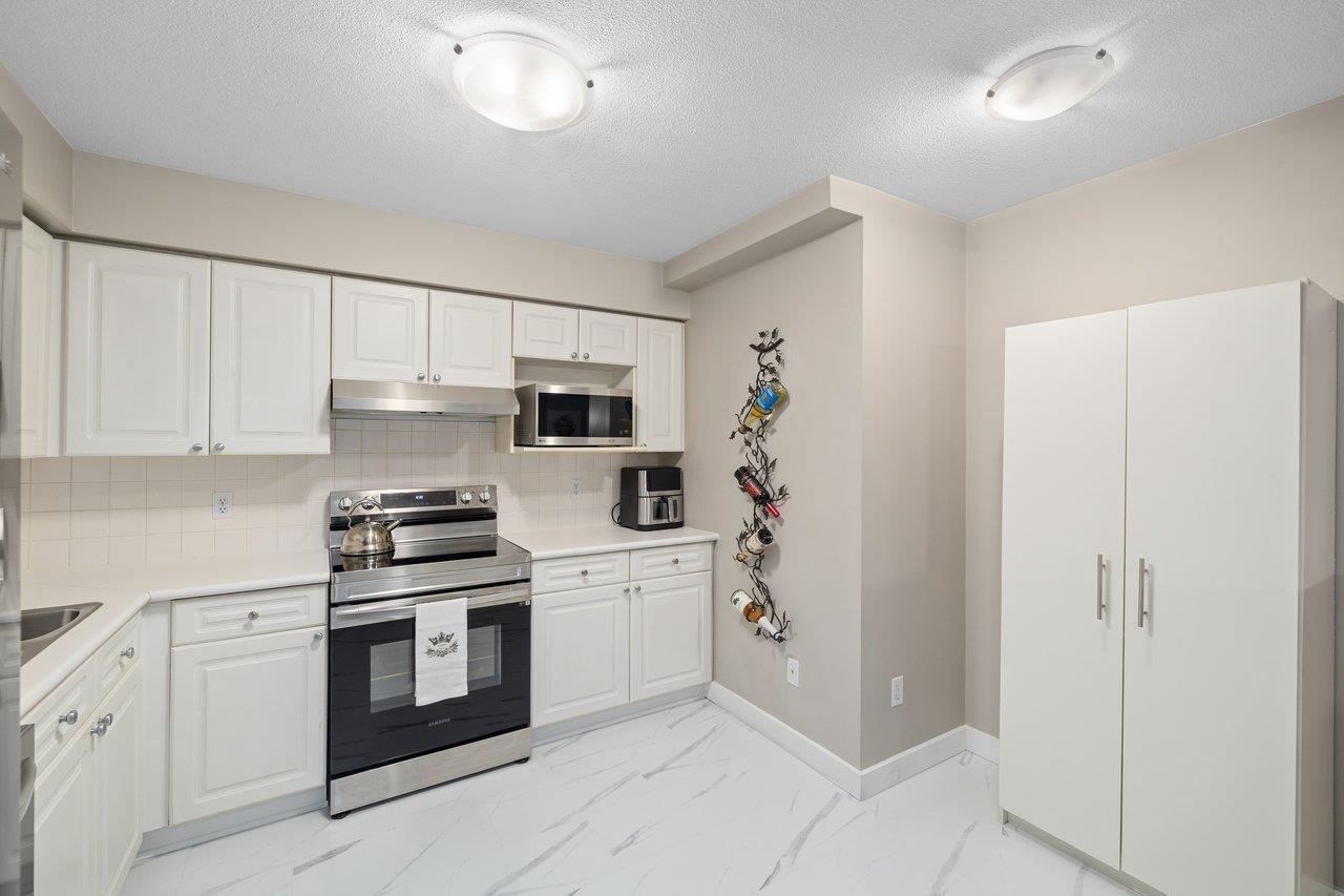 208 20976 56 Avenue, Langley, British Columbia  V3A 7Z2 - Photo 8 - R3102203