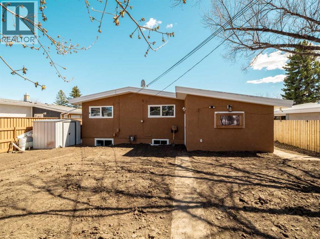 1414 Henderson Lake Boulevard S, Lethbridge, Alberta  T1K 3B8 - Photo 45 - A2303249