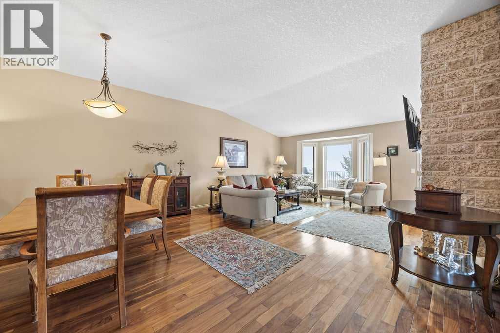 4 Prominence Path Sw, Calgary, Alberta  T3H 2W7 - Photo 13 - A2306246