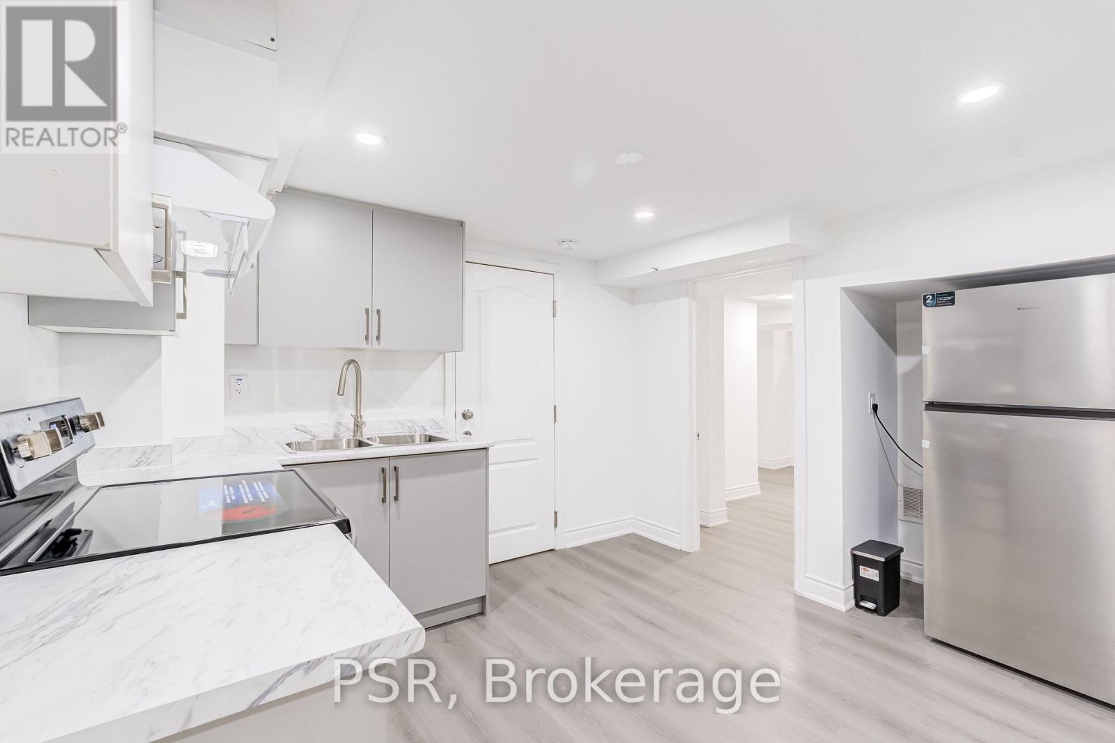 24 Skelmore #lower Crescent, Toronto, Ontario  M3A 2G8 - Photo 4 - C13050666