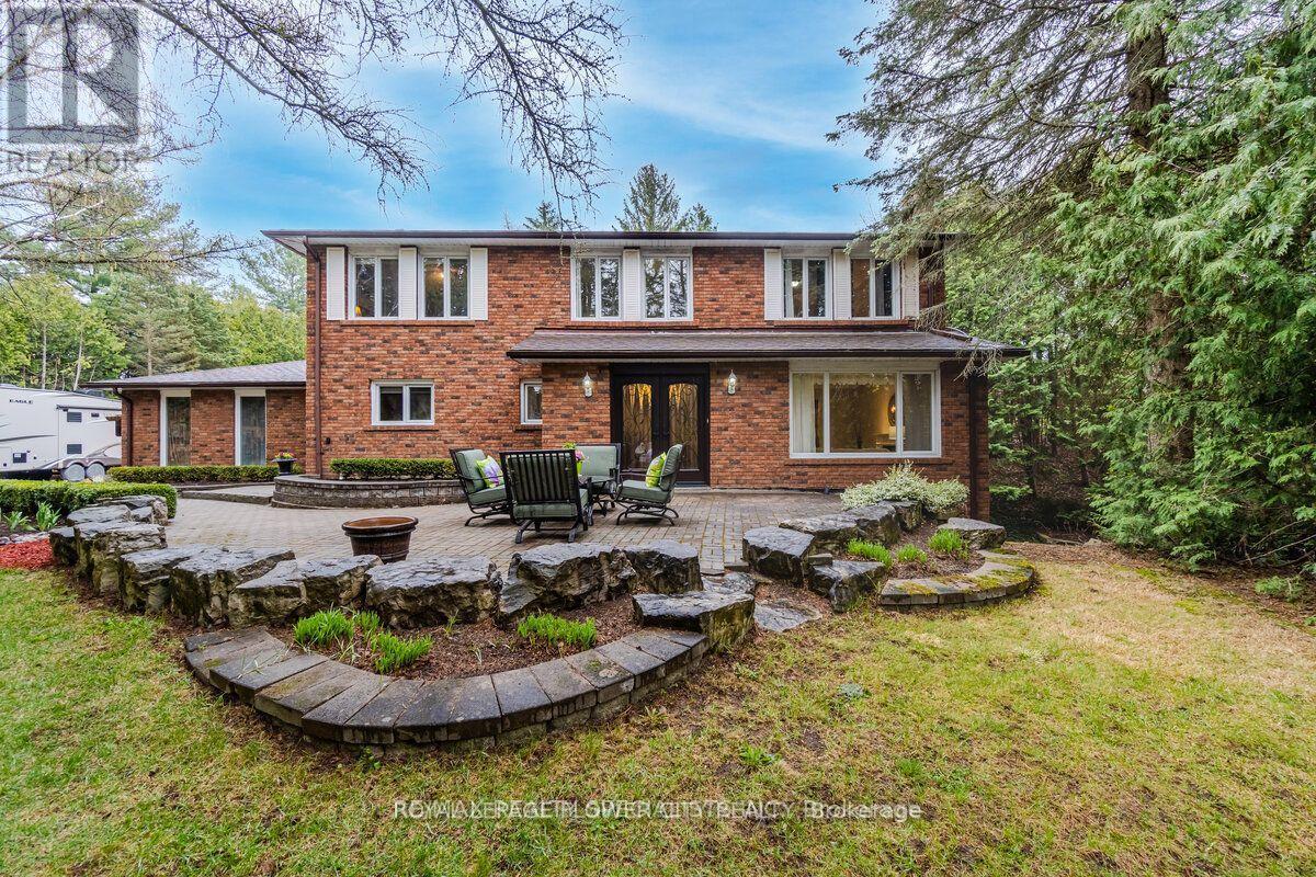 29 GIBSON LAKE DRIVE, Caledon, Ontario