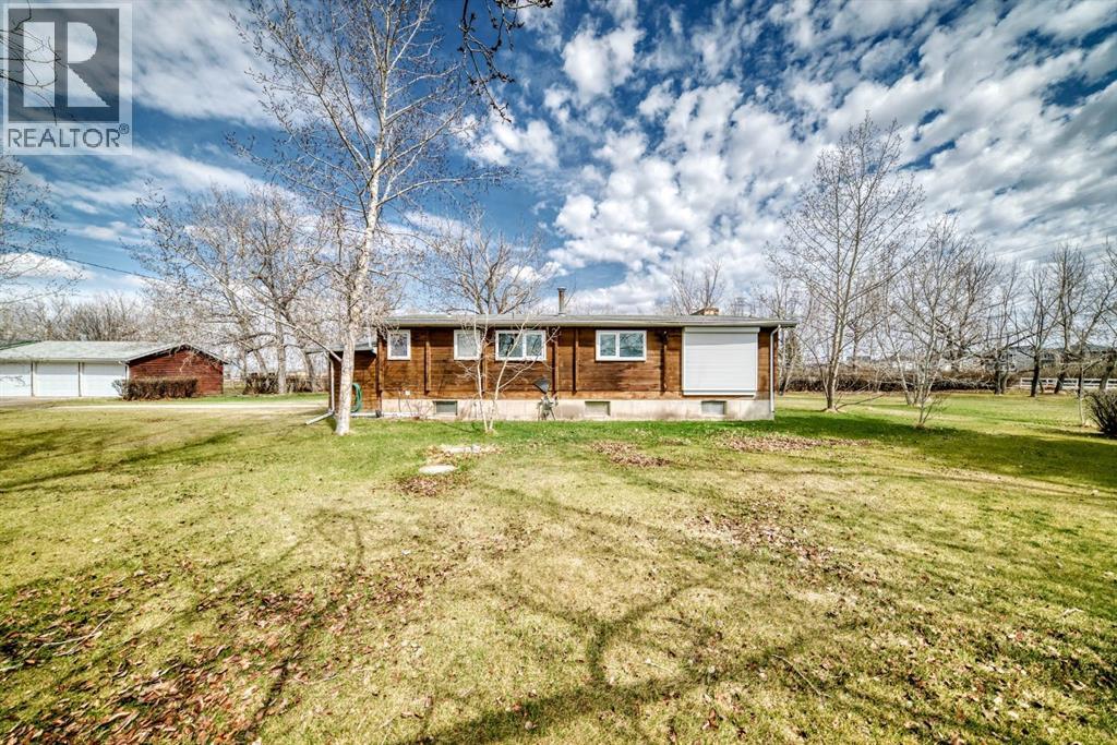 243195 Paradise Road, Chestermere, Alberta  T1X 0M9 - Photo 4 - A2303242