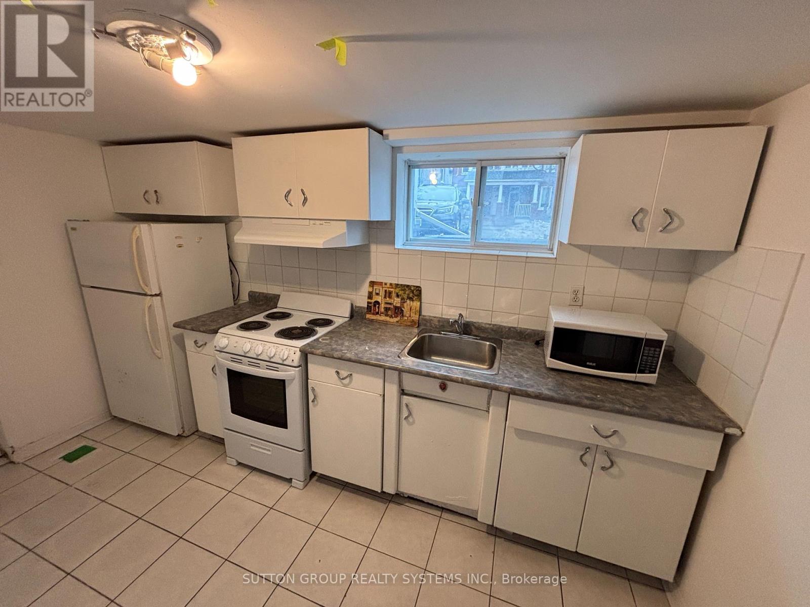 B1 - 83 Dawes (Basement) Road, Toronto, Ontario  M4C 5B2 - Photo 3 - E12904888