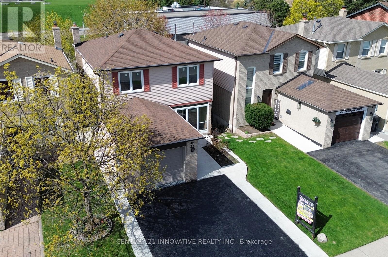 23 Northgate Boulevard, Brampton, Ontario  L6S 4G6 - Photo 3 - W12851718