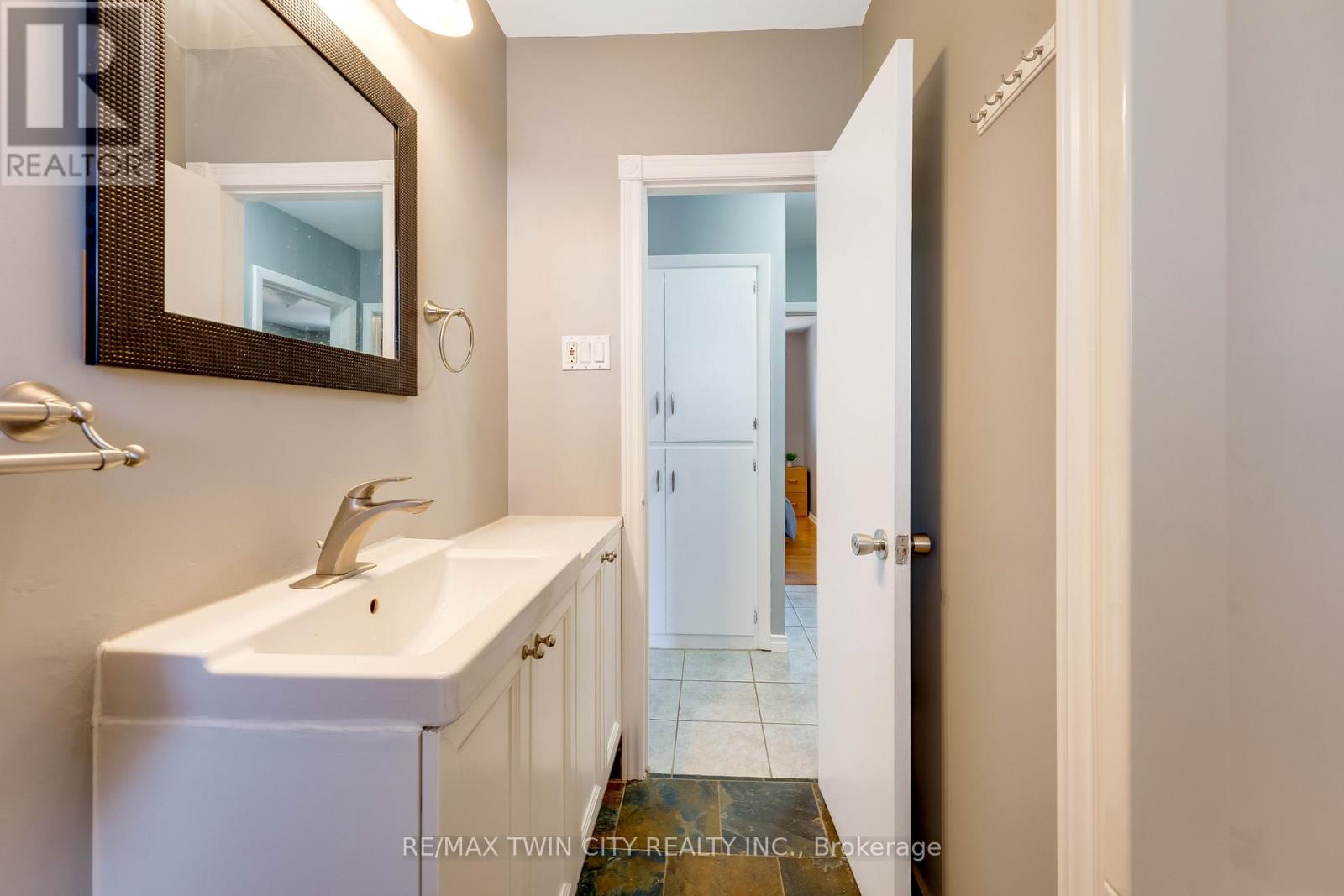 92 Braeside Avenue, Waterloo, Ontario  N2J 2C6 - Photo 16 - X13056898