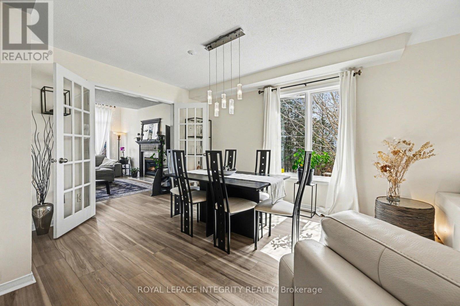 52 Kincardine Drive, Ottawa, Ontario  K2V 1B3 - Photo 5 - X13075766