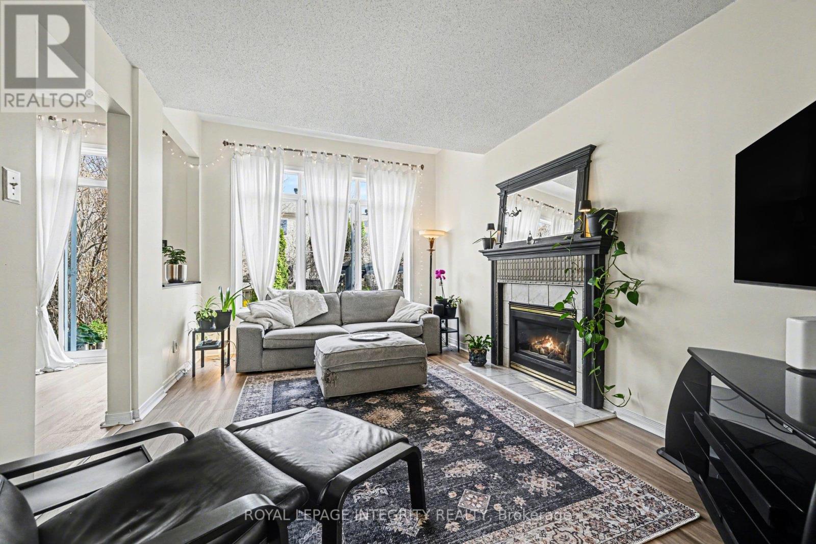 52 Kincardine Drive, Ottawa, Ontario  K2V 1B3 - Photo 7 - X13075766