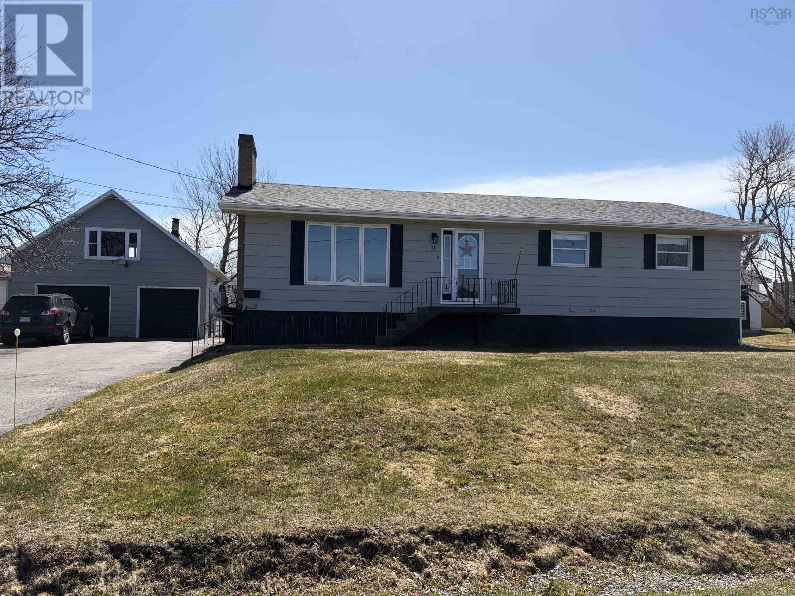 11 Luke Street, Glace Bay, Nova Scotia