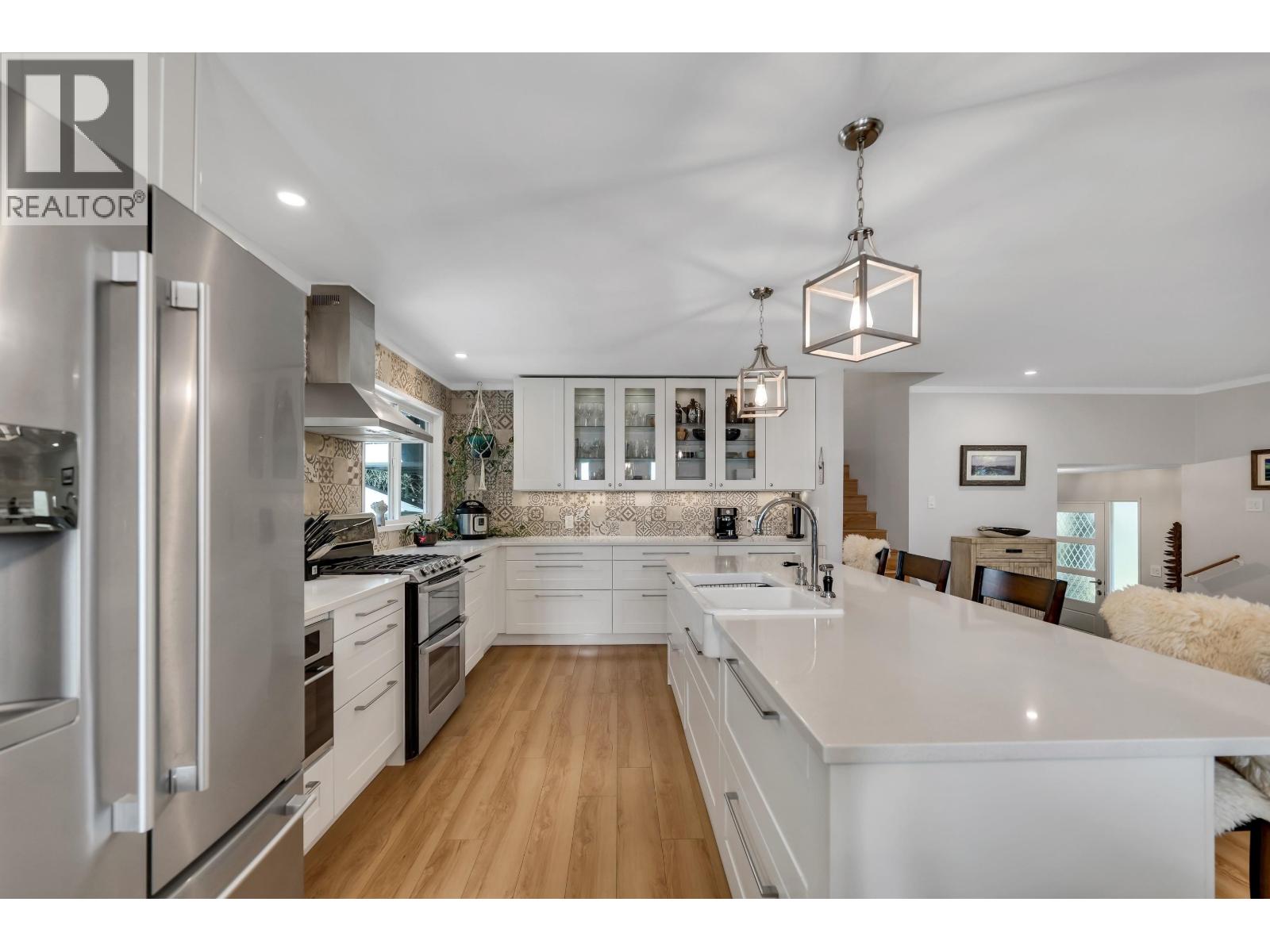 2572 The Boulevard, Squamish, British Columbia  V0N 1T0 - Photo 8 - R3114145