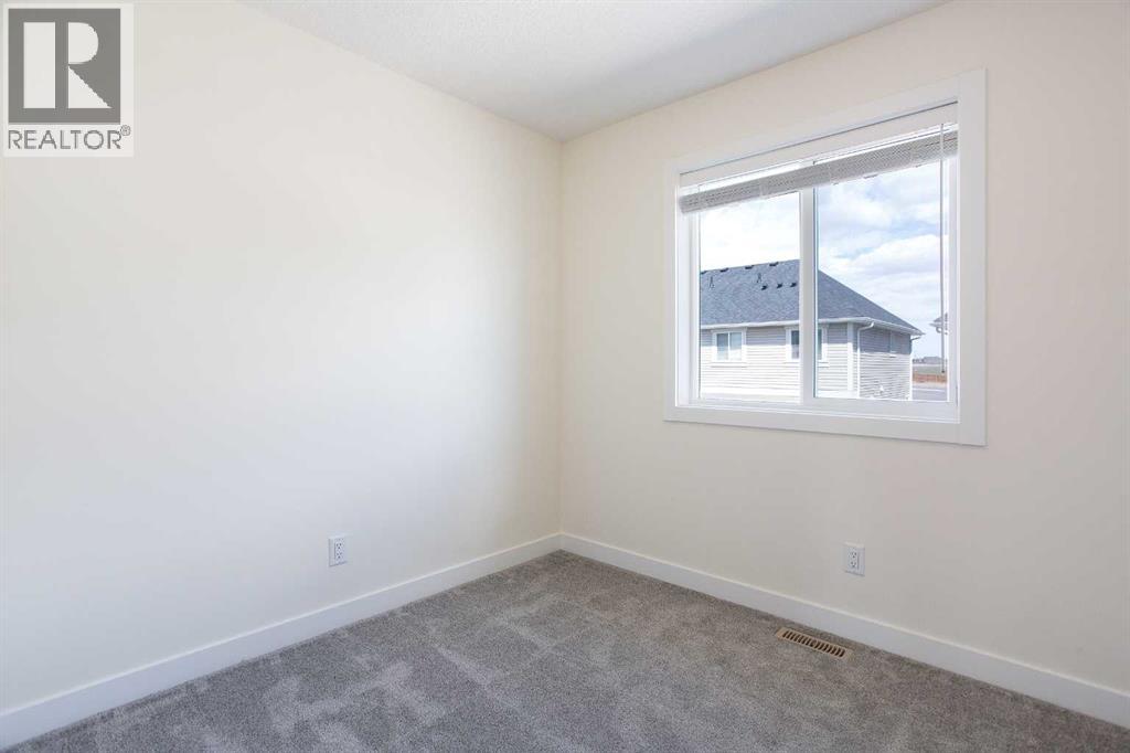 449 South Point Lane SW, Airdrie, Alberta  T4B 5G8 - Photo 18 - A2306068