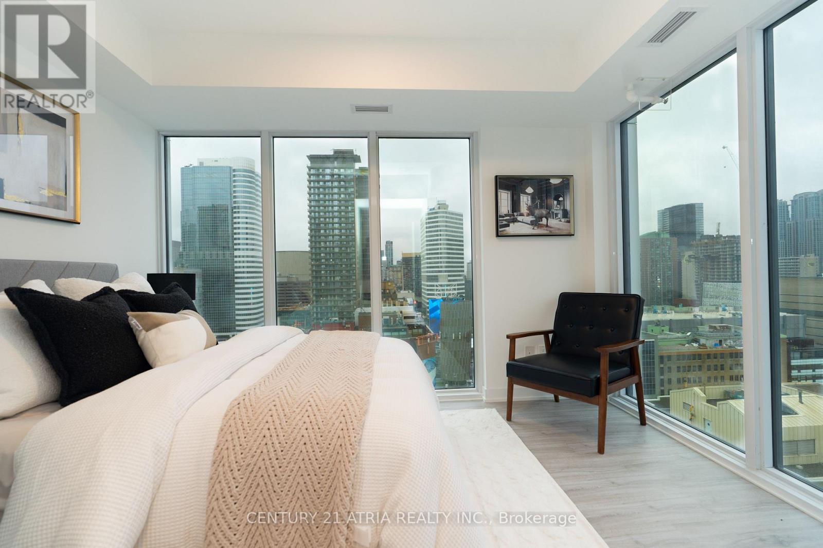 2303 - 252 Church Street, Toronto, Ontario  M5B 0E6 - Photo 2 - C13075748