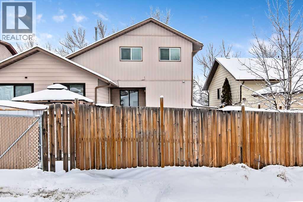 129 Berwick Drive NW, Calgary, Alberta  T3K 1E7 - Photo 30 - A2293000