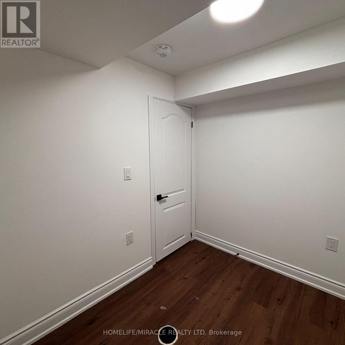 Bsmt - 12 Holmstead Court, Brampton, Ontario  L6S 1R9 - Photo 6 - W13075740