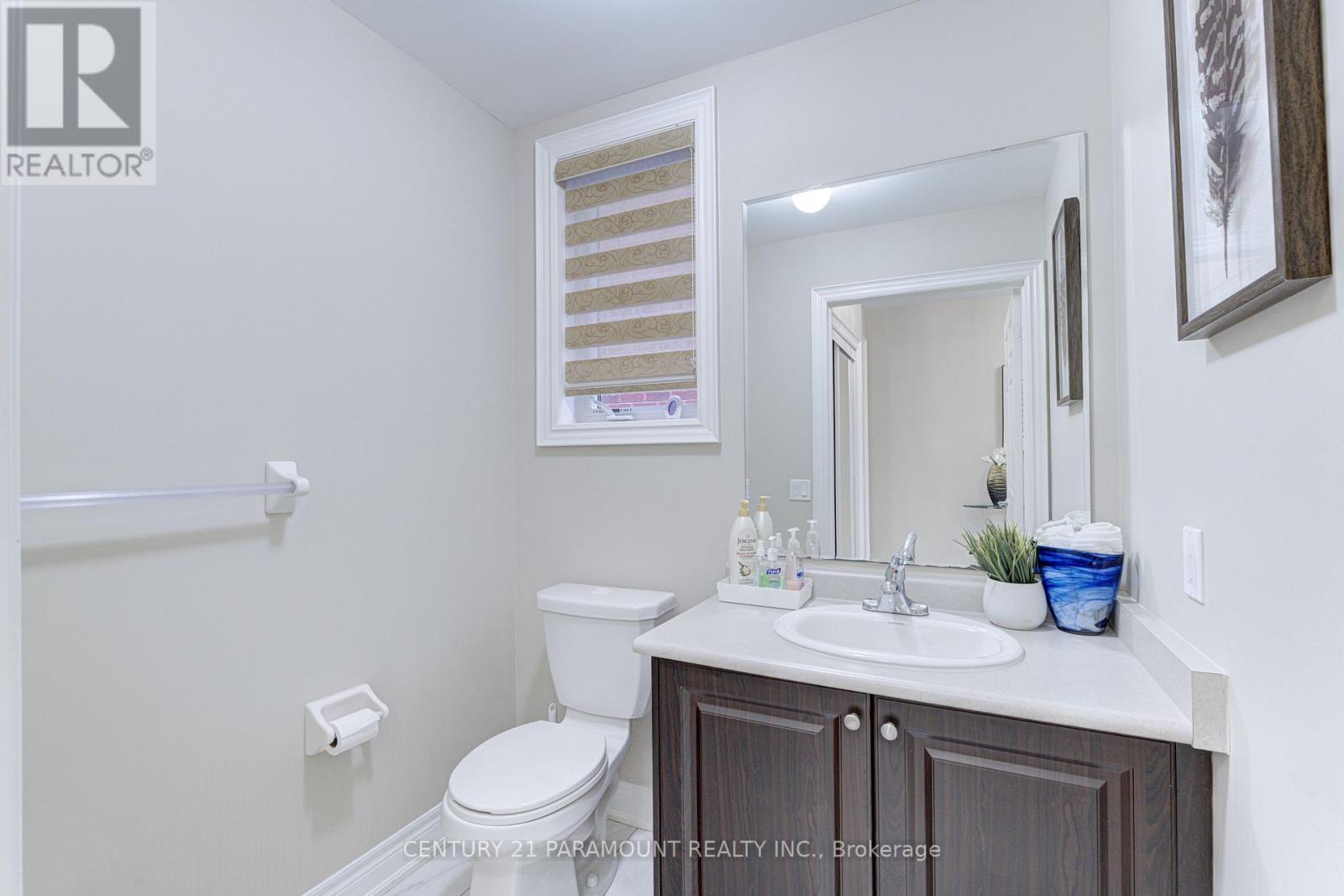 563 Dougall Avenue E, Caledon, Ontario  L7C 3Z4 - Photo 5 - W13075764