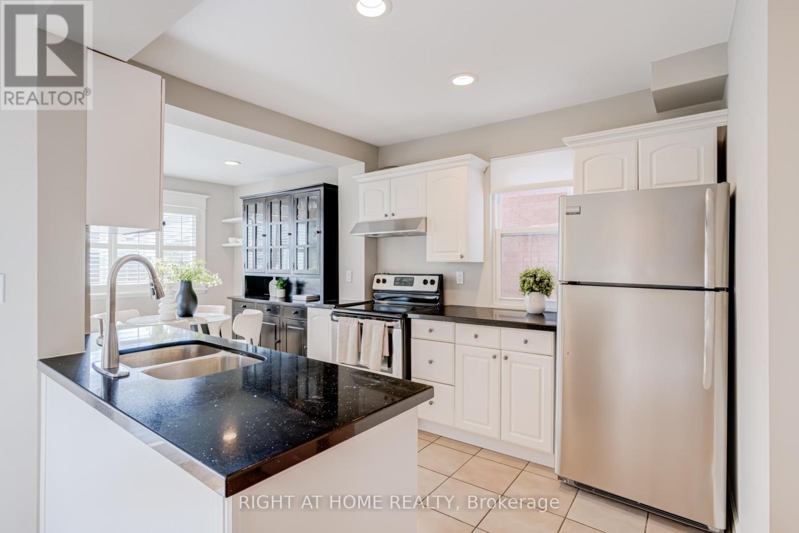 82 Ninth Street, Toronto, Ontario  M8V 3E4 - Photo 11 - W13075790