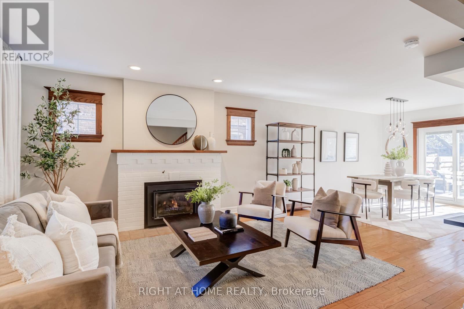 82 Ninth Street, Toronto, Ontario  M8V 3E4 - Photo 3 - W13075790