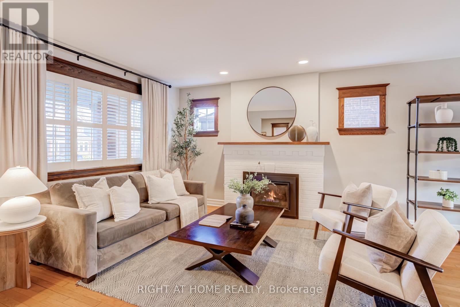 82 Ninth Street, Toronto, Ontario  M8V 3E4 - Photo 5 - W13075790
