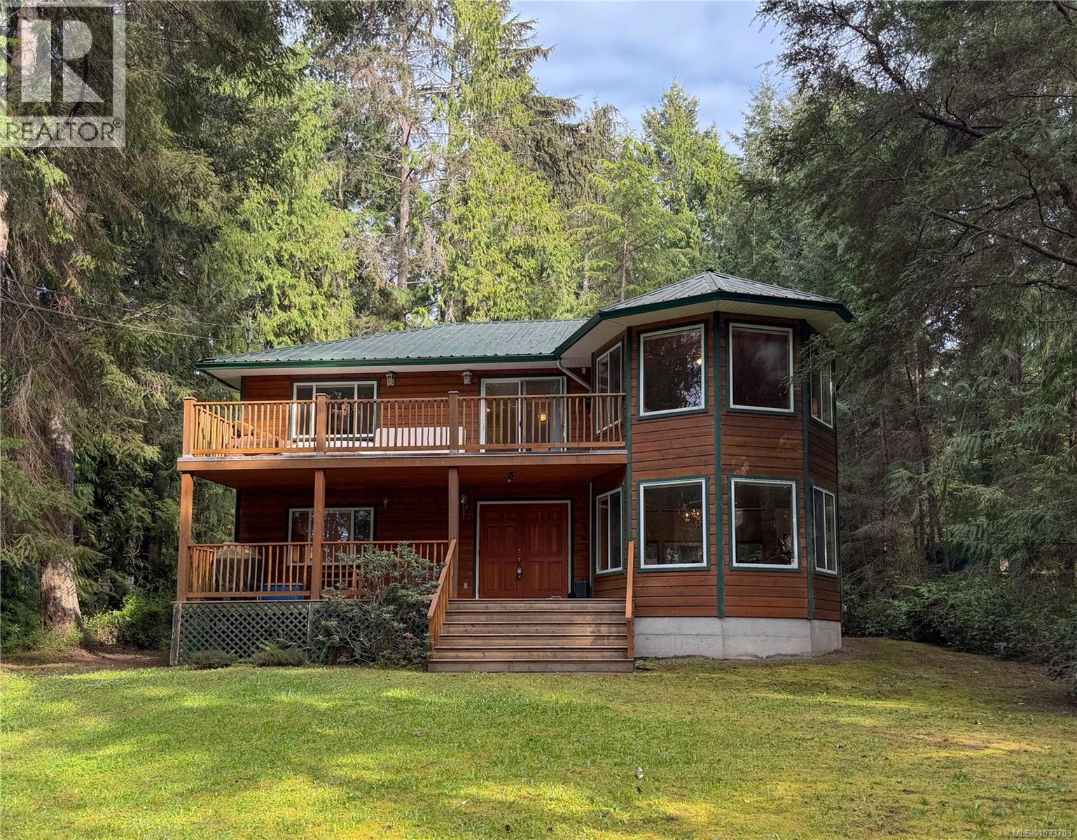 190 Grayston Rd, Gabriola Island, British Columbia