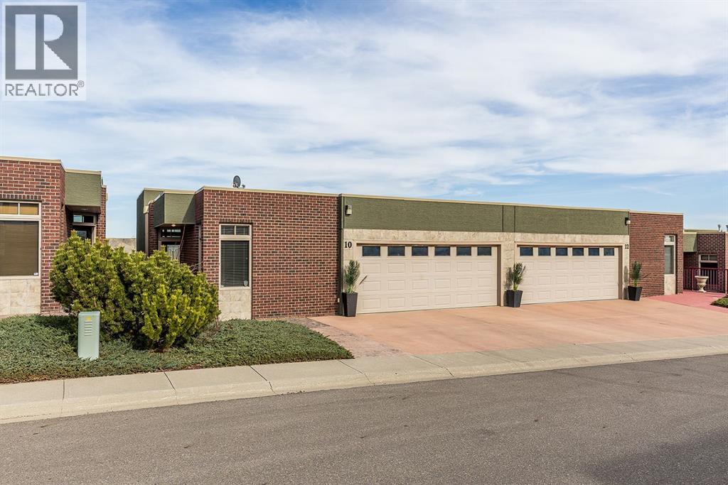 10 Palisades Mews Ne, Medicine Hat, Alberta  T1C 2B5 - Photo 46 - A2306758