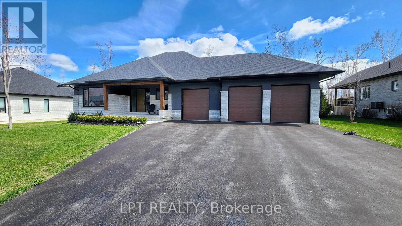15 BYERS STREET, Springwater, Ontario