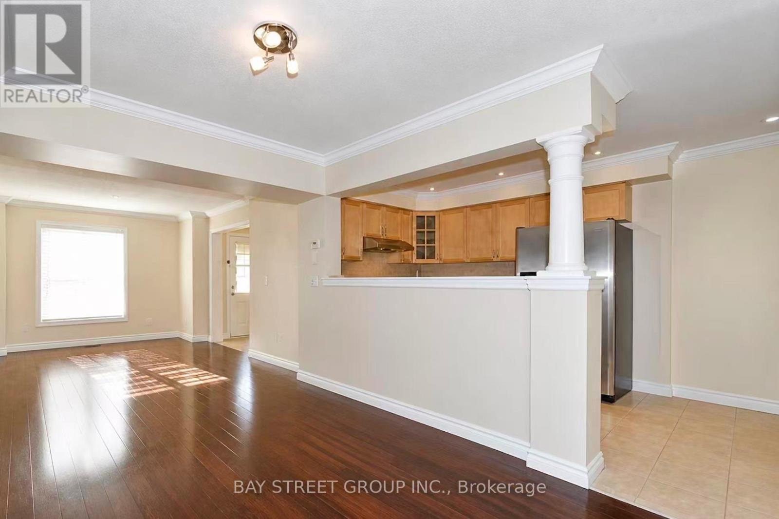 506 Bur Oak Avenue, Markham, Ontario  L6C 3A8 - Photo 2 - N13075800
