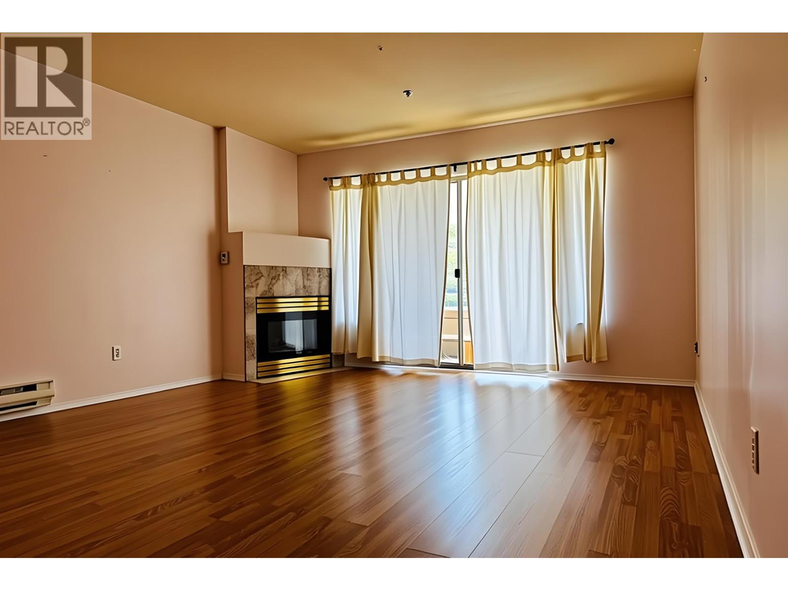 202 19241 Ford Road, Pitt Meadows, British Columbia  V3Y 2N4 - Photo 5 - R3117556