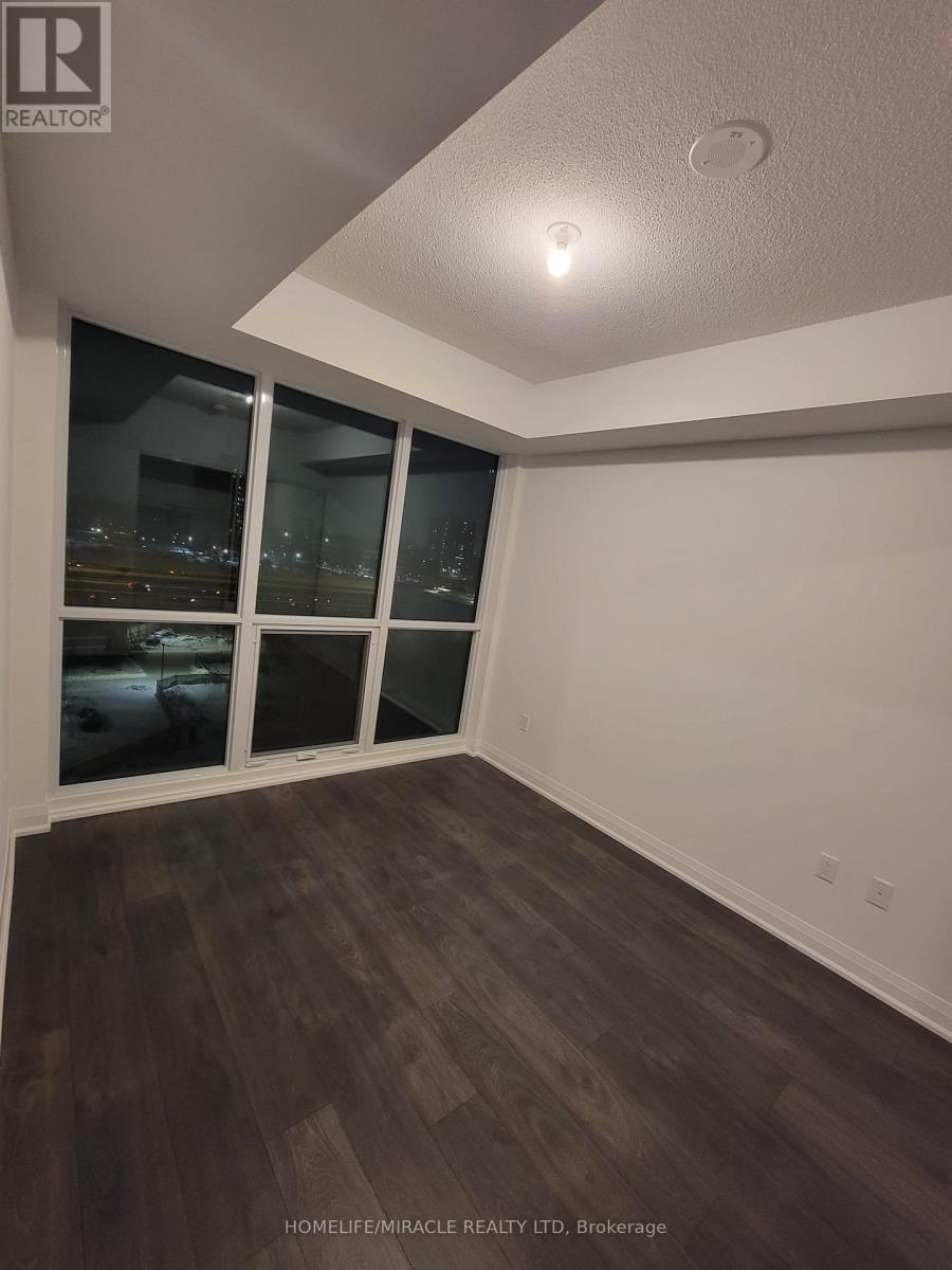 728 - 10 GIBBS ROAD, Toronto, Ontario