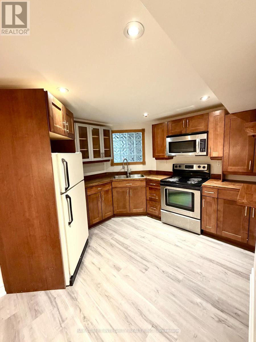 Lowerfl - 73 Boothbay Crescent, Newmarket, Ontario  L3Y 1Y6 - Photo 5 - N12956636