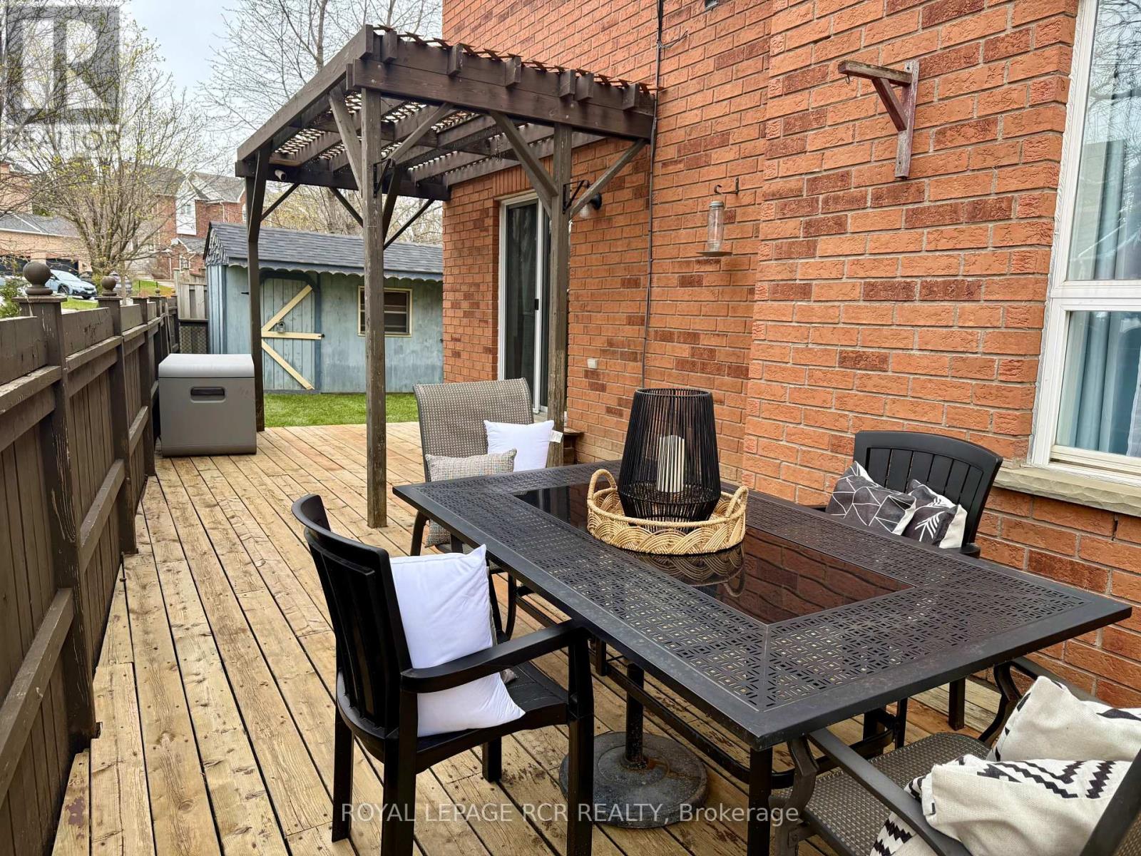 74 Drake Drive, Barrie, Ontario  L4N 8X4 - Photo 38 - S13030060