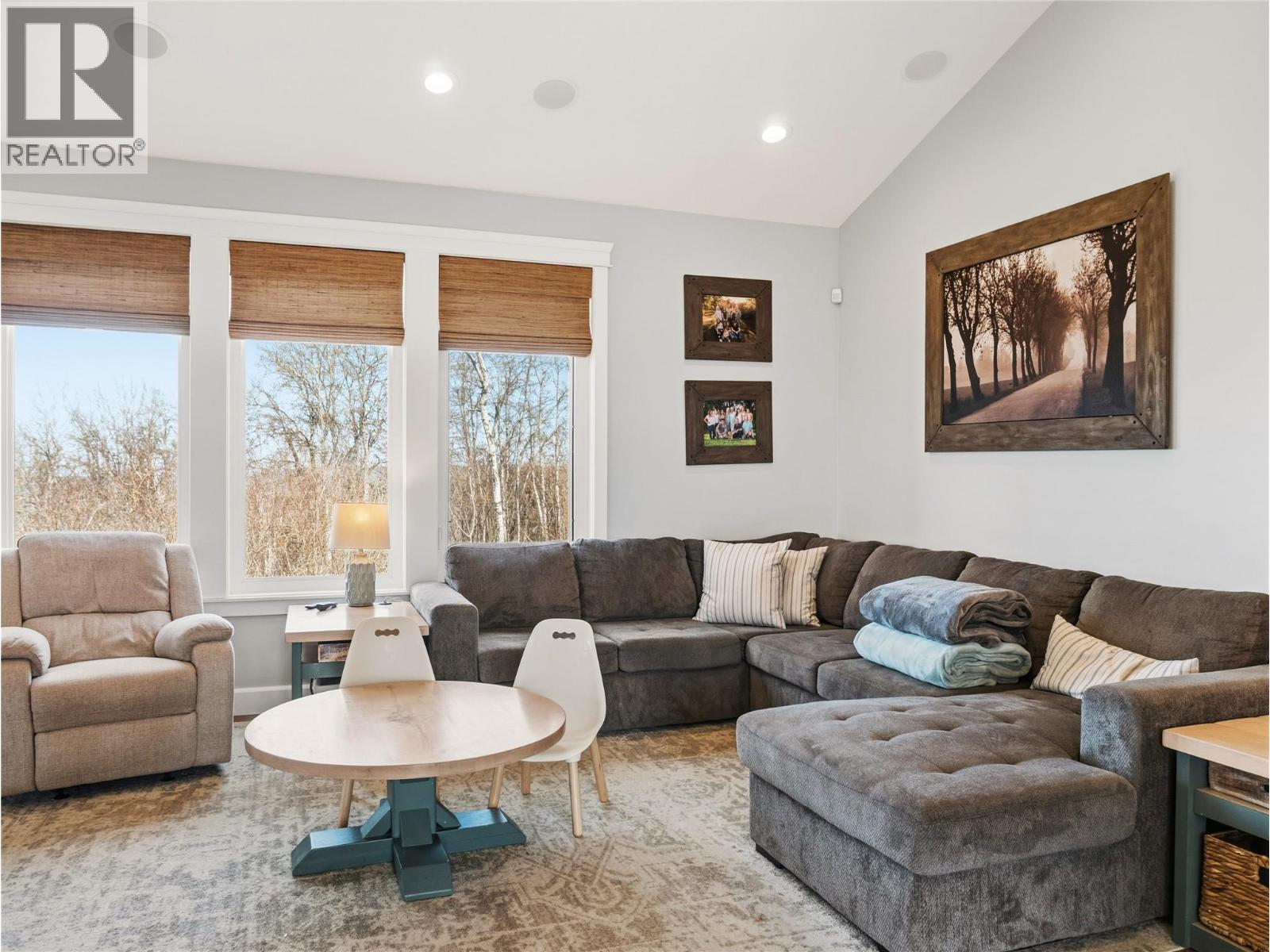 911 Elkridge Trail, Dawson Creek, British Columbia  V1G 5A1 - Photo 49 - 10385801
