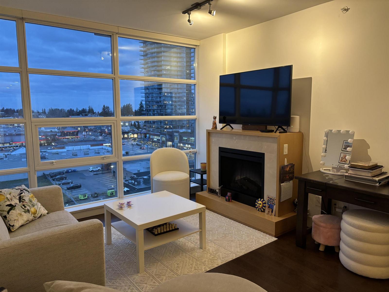905 15152 Russell Avenue, White Rock, British Columbia  V4B 0A3 - Photo 5 - R3109820