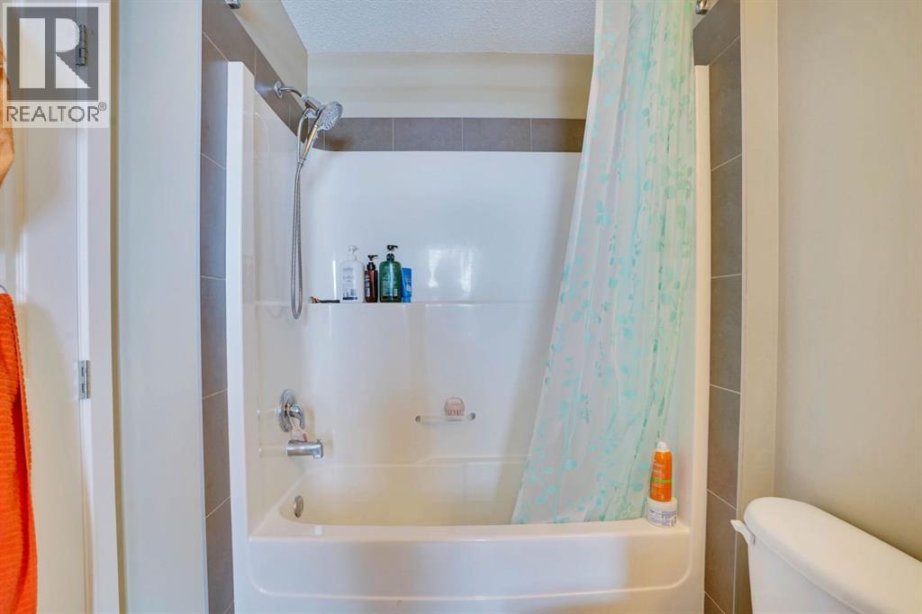 39 Panatella Road Nw, Calgary, Alberta  T3K 0S7 - Photo 20 - A2298941