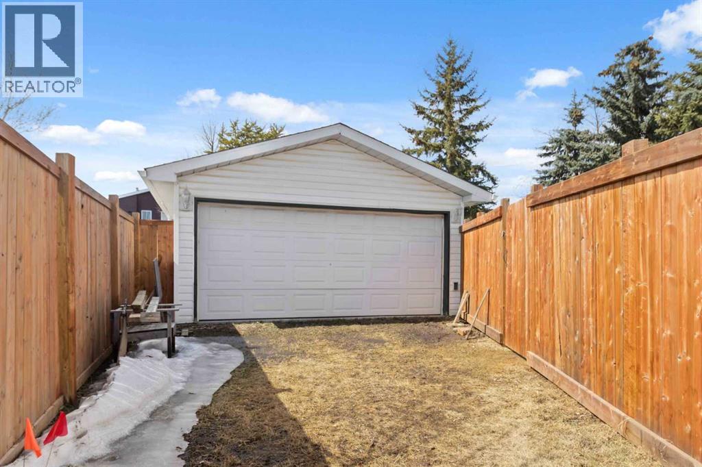 129 Duncan Drive, Fort Mcmurray, Alberta  T9K 1C1 - Photo 37 - A2307350
