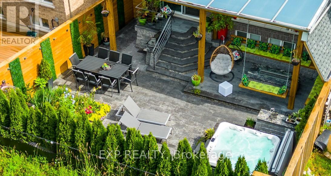 7737 Hackberry Trail, Niagara Falls, Ontario  L2H 3R5 - Photo 2 - X13075826