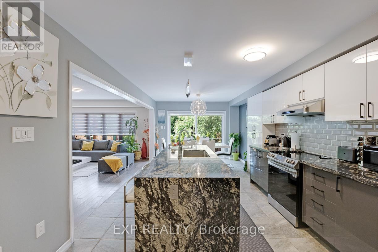 7737 Hackberry Trail, Niagara Falls, Ontario  L2H 3R5 - Photo 4 - X13075826