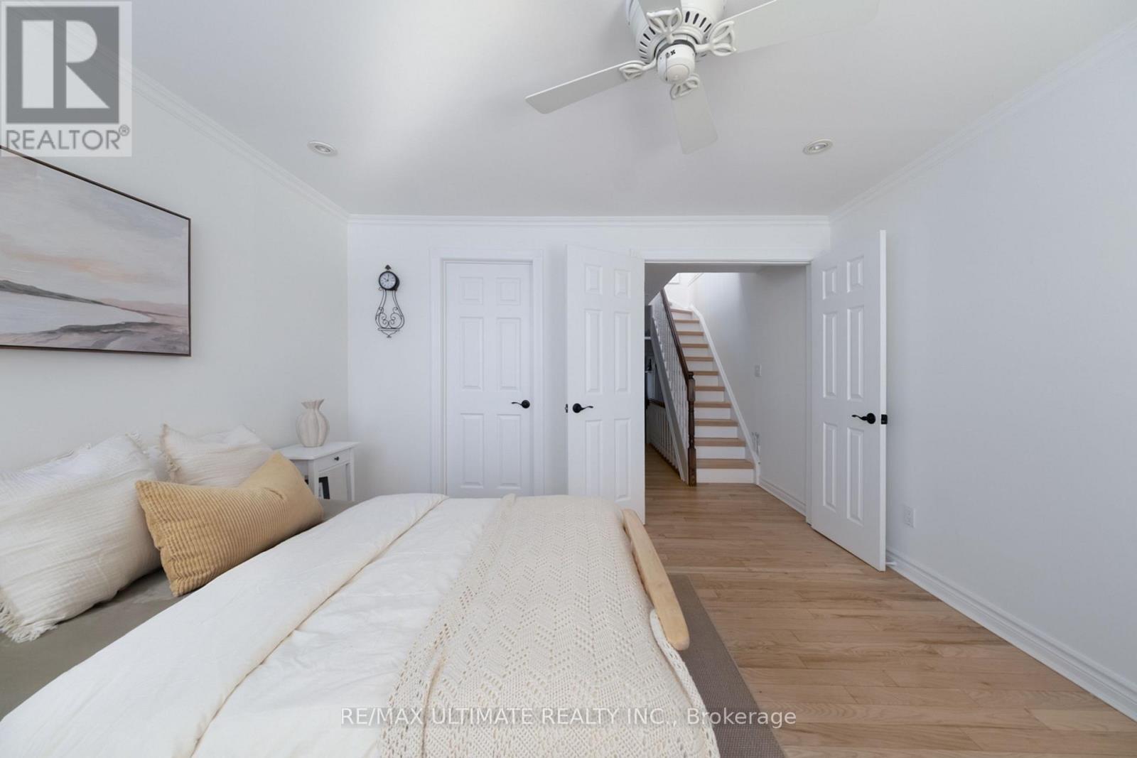 32 Lindsey Avenue, Toronto, Ontario  M6H 1E1 - Photo 15 - C13054368