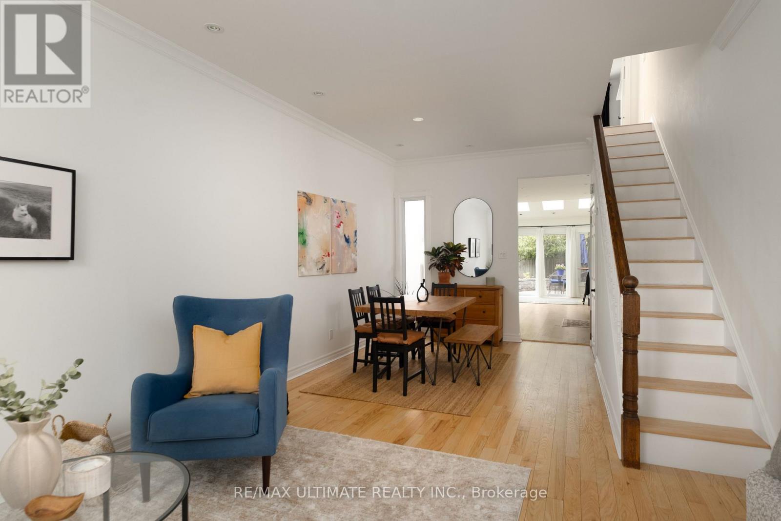 32 Lindsey Avenue, Toronto, Ontario  M6H 1E1 - Photo 4 - C13054368
