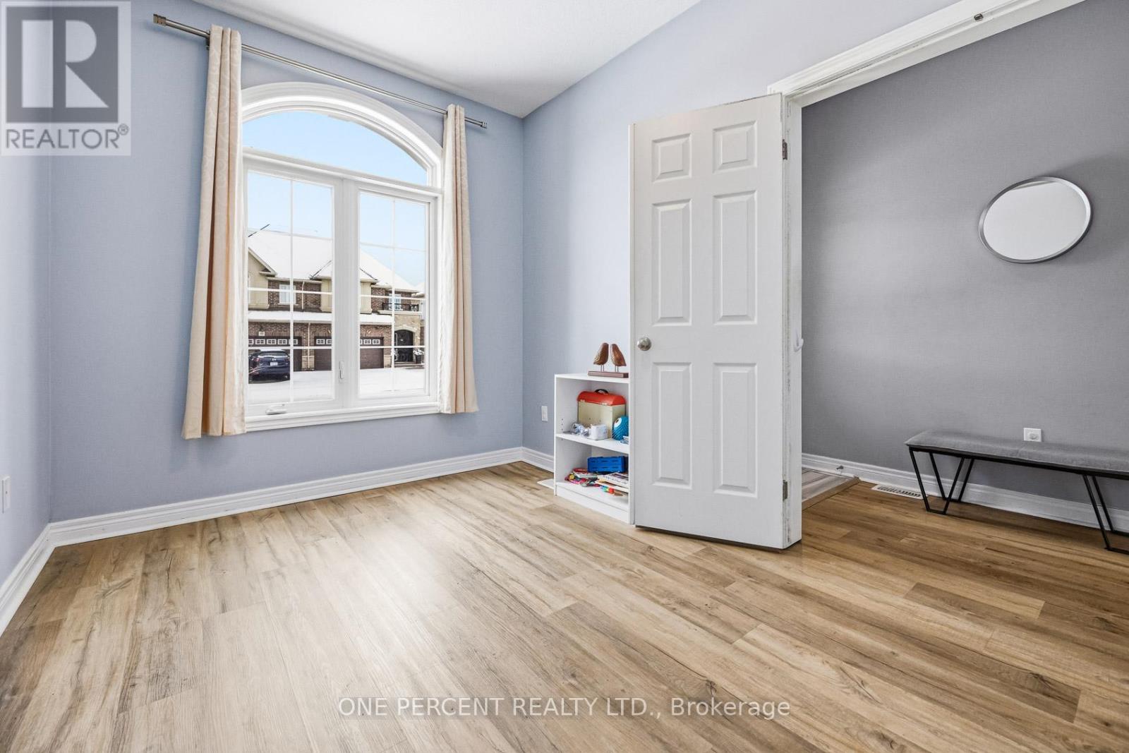 70 Galileo Drive, Hamilton, Ontario  L8E 0H1 - Photo 6 - X12886896