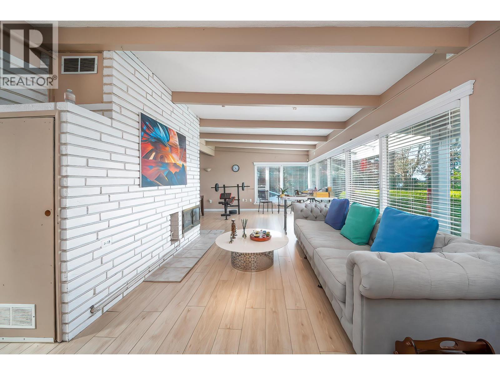 122 GRAHAM DRIVE, delta, British Columbia