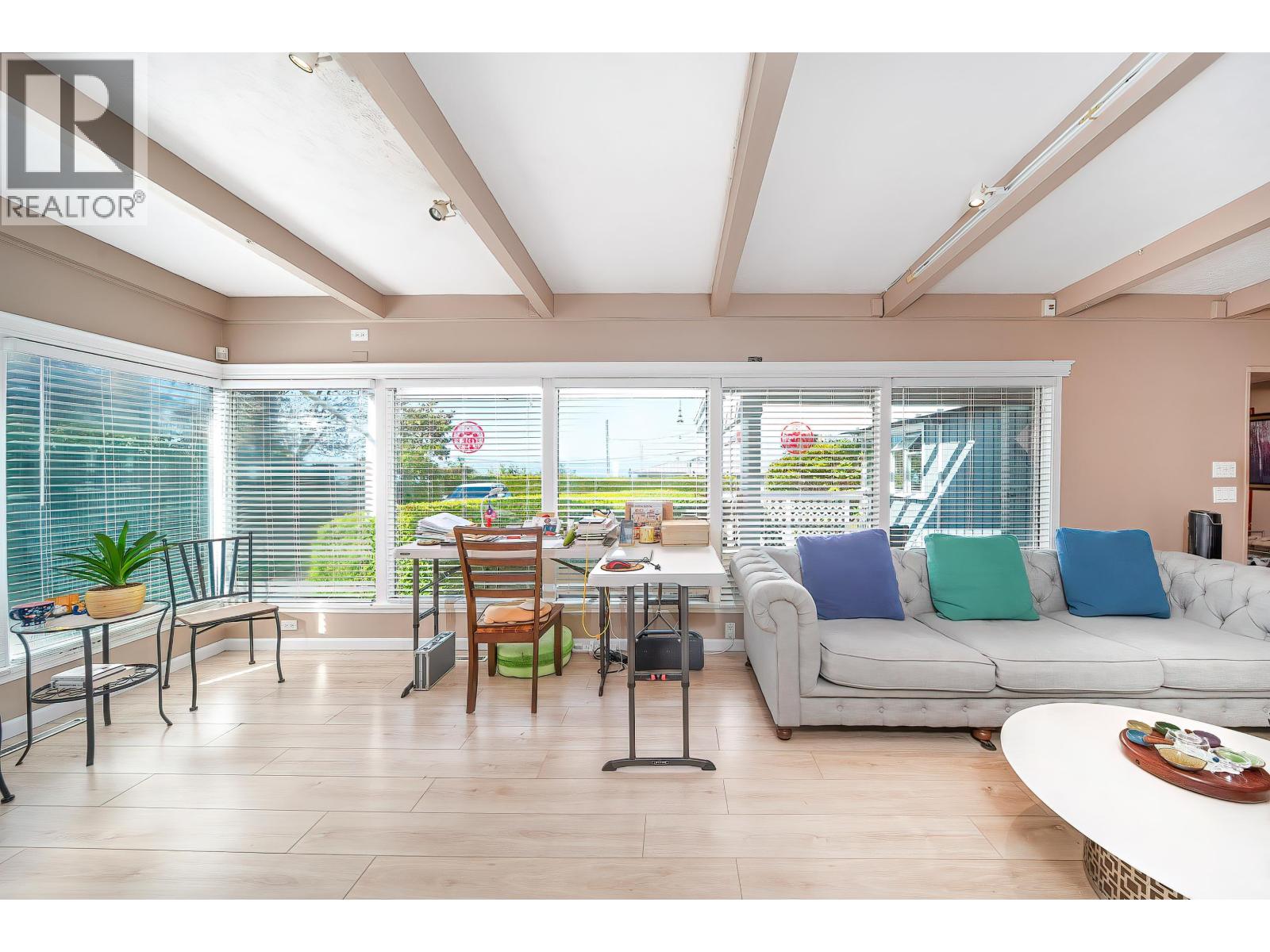 122 Graham Drive, Delta, British Columbia  V4M 2J5 - Photo 4 - R3115277