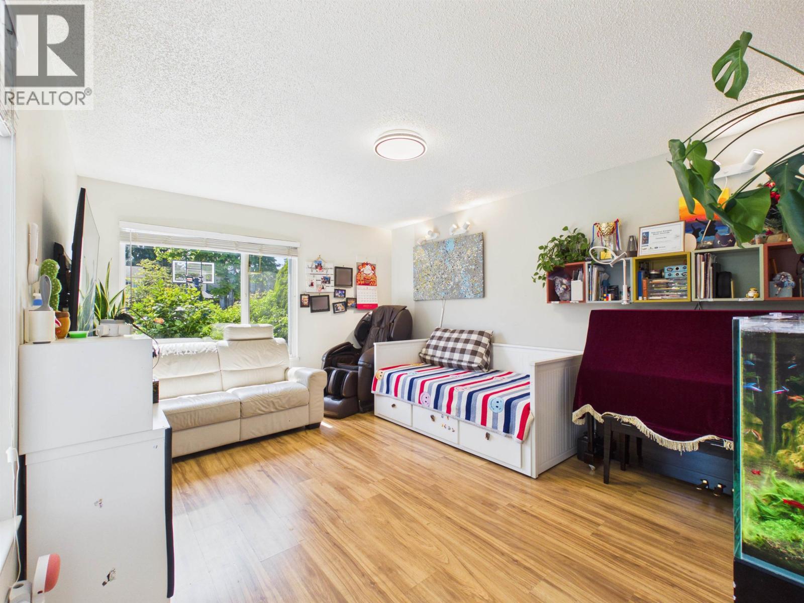 4191 Tyson Place, Richmond, British Columbia  V7C 4T5 - Photo 3 - R3118575