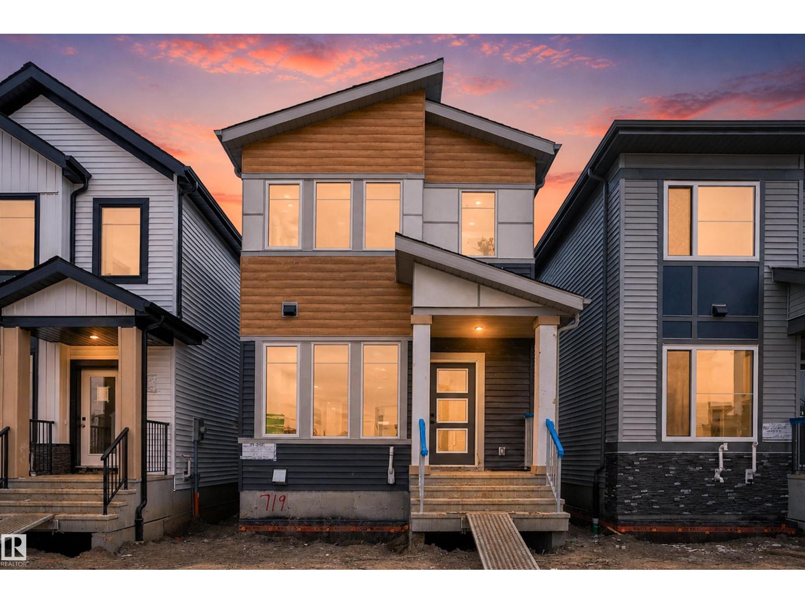 719 30 ST SW, edmonton, Alberta