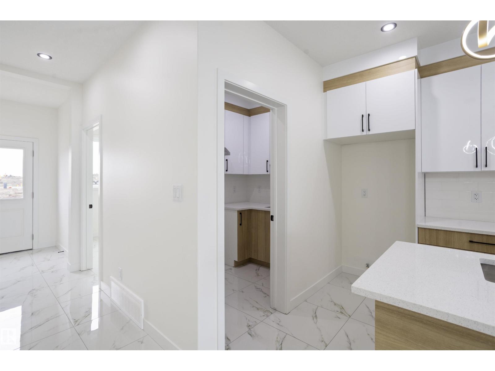719 30 St Sw, Edmonton, Alberta  T6X 3M3 - Photo 18 - E4485511