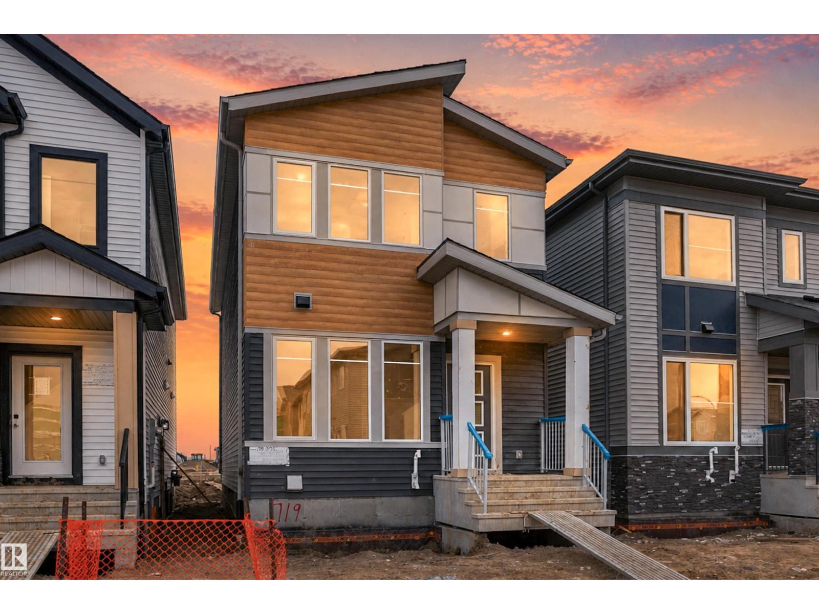 719 30 St Sw, Edmonton, Alberta  T6X 3M3 - Photo 2 - E4485511