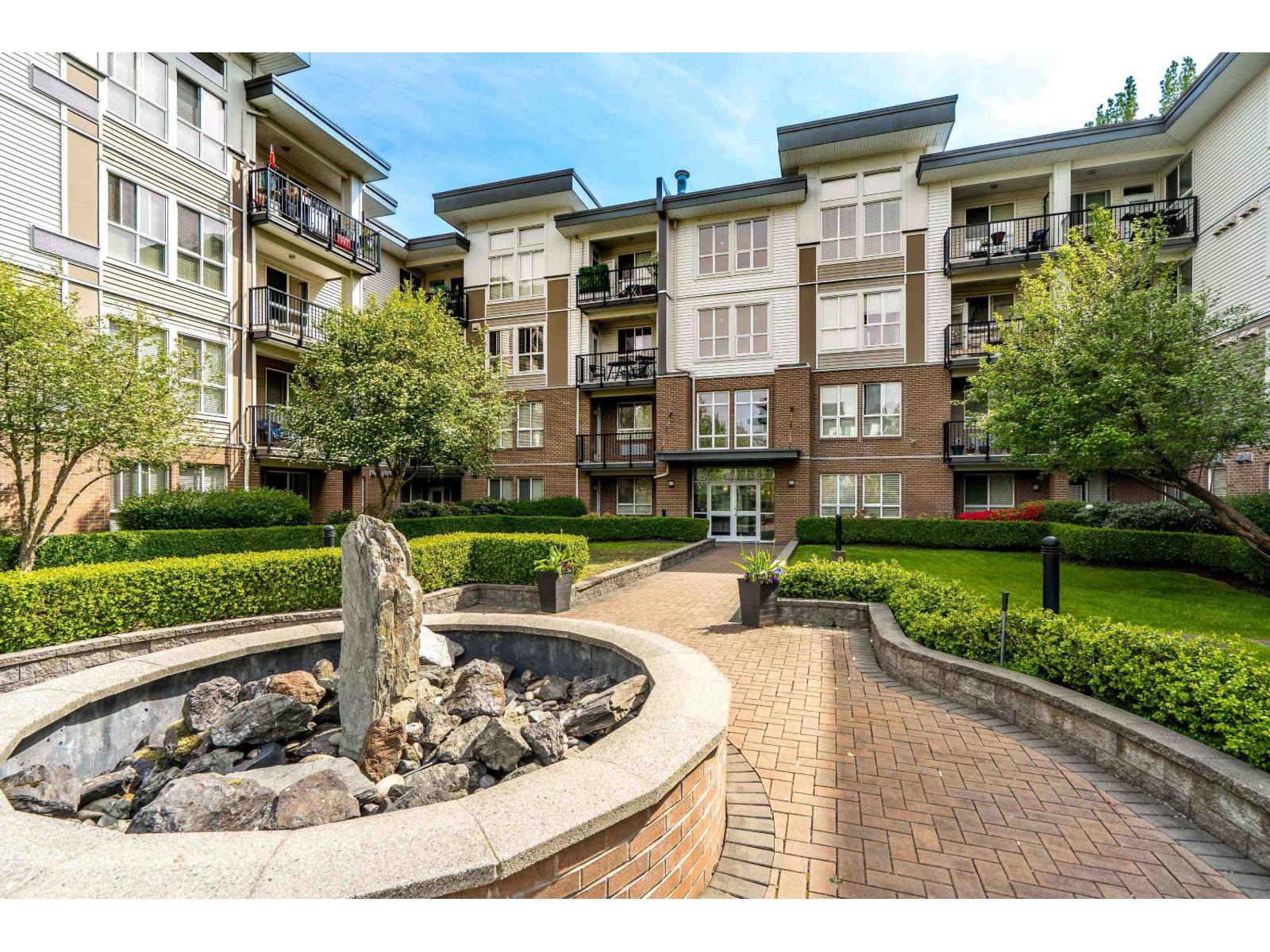 214 5430 201 Street, Langley, British Columbia  V3A 0A2 - Photo 3 - R3117583